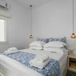 Michalakis Seaside דירה