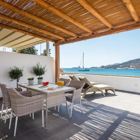 Michalakis Seaside * Πολλώνια