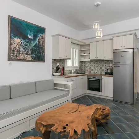 Michalakis Seaside * פולוניה