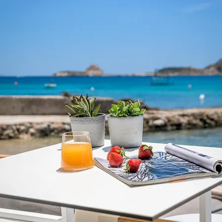 아파트 Michalakis Seaside 폴로니아