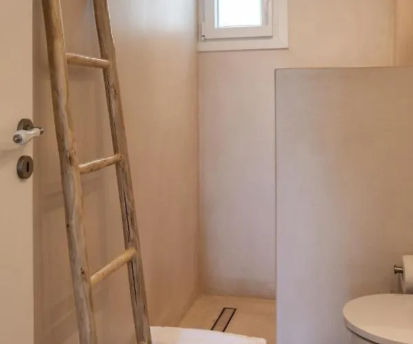 Апартаменты Michalakis Seaside *