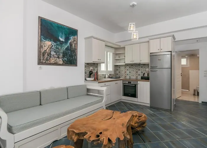 Michalakis Seaside * Поллония