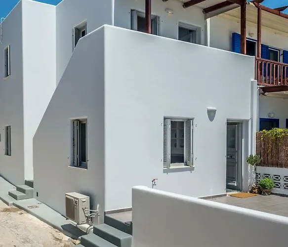 Апартаменты Michalakis Seaside *