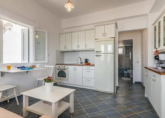 Michalakis Seaside Апартаменты Поллония